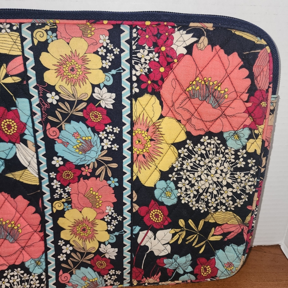 Vera Bradley Laptop Bag - Picture 2 of 6
